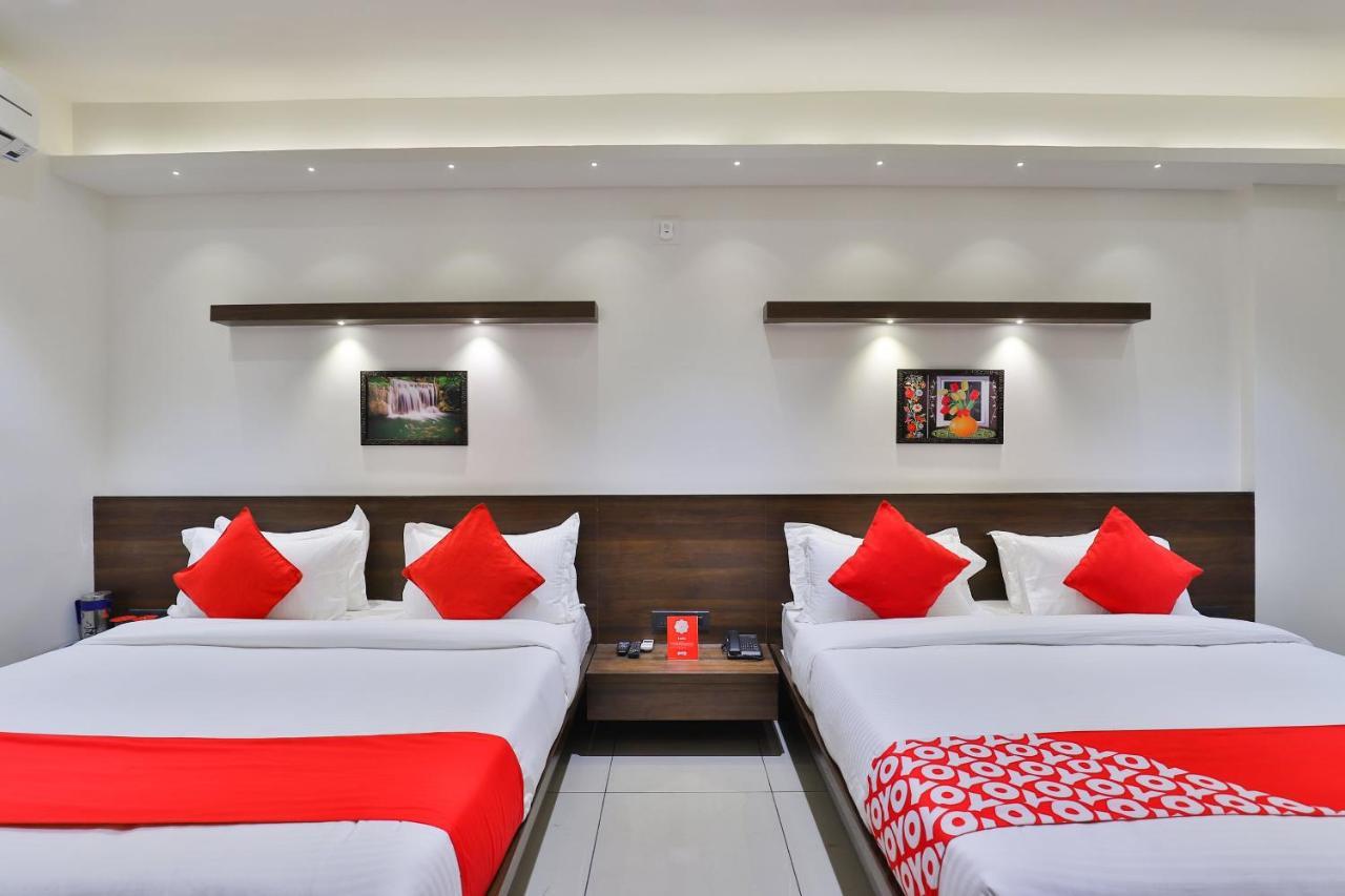 Oyo 16604 Hotel Sparsh Inn Ahmedabad Exterior photo