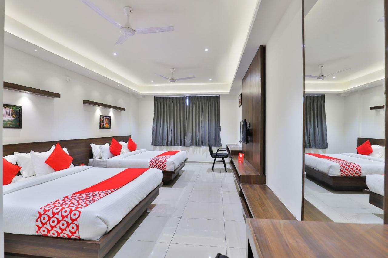 Oyo 16604 Hotel Sparsh Inn Ahmedabad Exterior photo